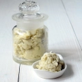 Masło shea nierafinowane 180 g, kremowa masa